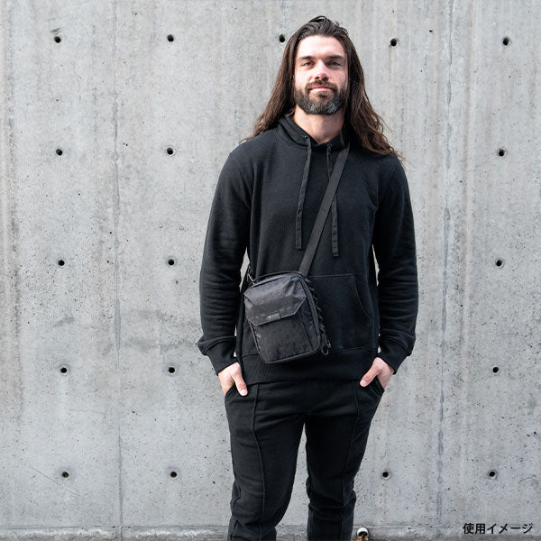 ワンダード X1CB-LG-BK-1 X1 クロスボディ バッグ ラージ