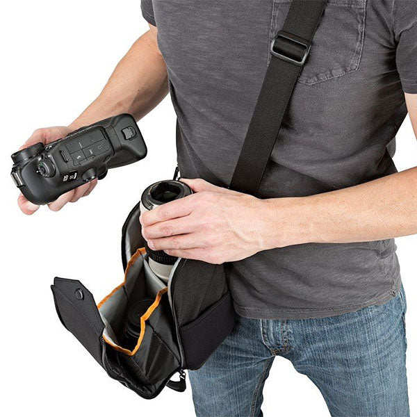 ロープロ LP37178-PWW プロタクティック レンズエクスチェンジケース 200AW