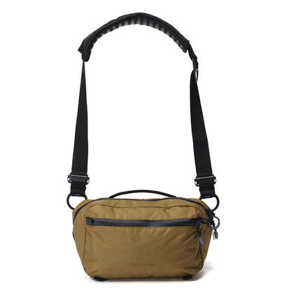 グラギア GG0260-7545 キボコ シティ スリング 6L サハラ ※欠品：納期未定（6/17現在）