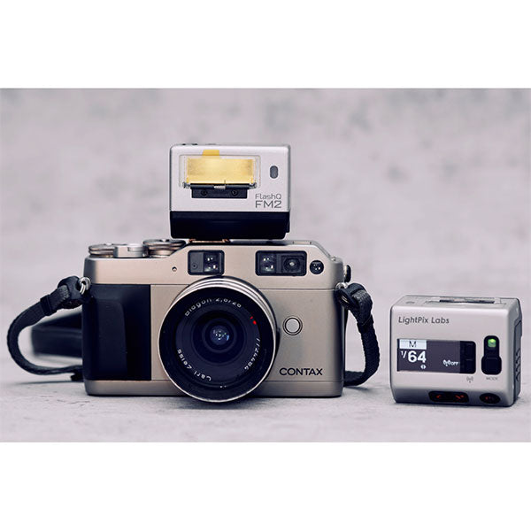 LightPix Labs フラッシュQ FM2 小型クリップオンフラッシュ GN20 シルバー