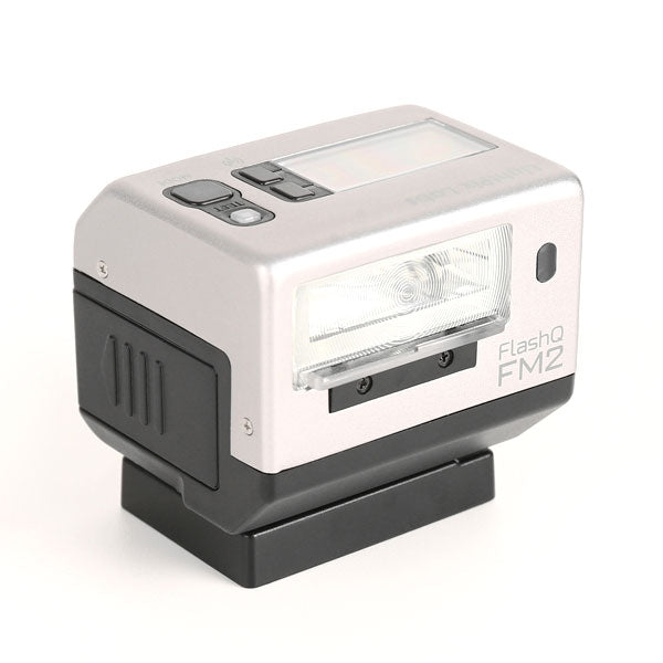 LightPix Labs フラッシュQ FM2 小型クリップオンフラッシュ GN20 シルバー