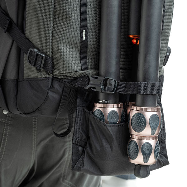 シンクタンクフォト バックライト ロングレンズ バックパック 32L ブラック 600mmF4・800mmF5.6超望遠レンズ対応 ※欠品：納期未定（6/19現在）
