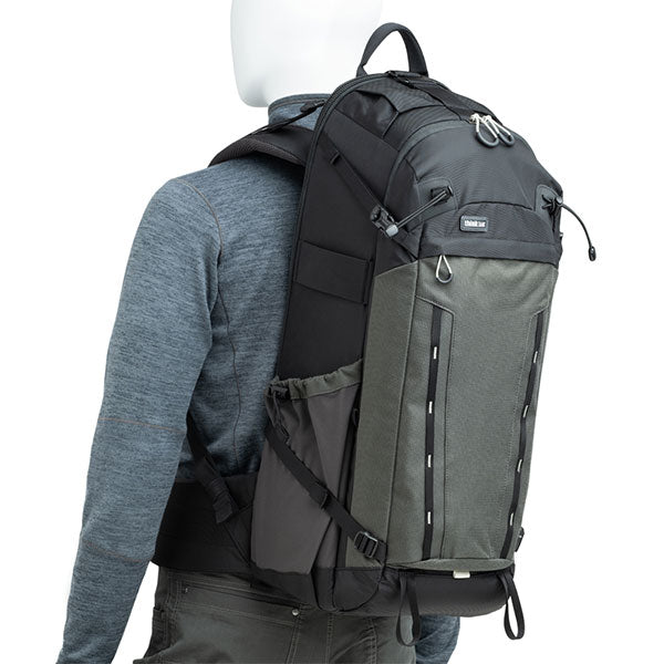 シンクタンクフォト バックライト ロングレンズ バックパック 32L ブラック 600mmF4・800mmF5.6超望遠レンズ対応 ※欠品：納期未定（6/19現在）