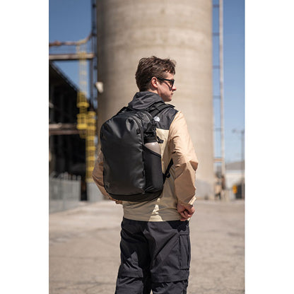ワンダード NM18-BK-1 ニンバス 18L バックパック ブラック ※欠品：納期未定（6/17現在）