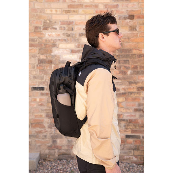 ワンダード NM18-BK-1 ニンバス 18L バックパック ブラック ※欠品：納期未定（6/17現在）