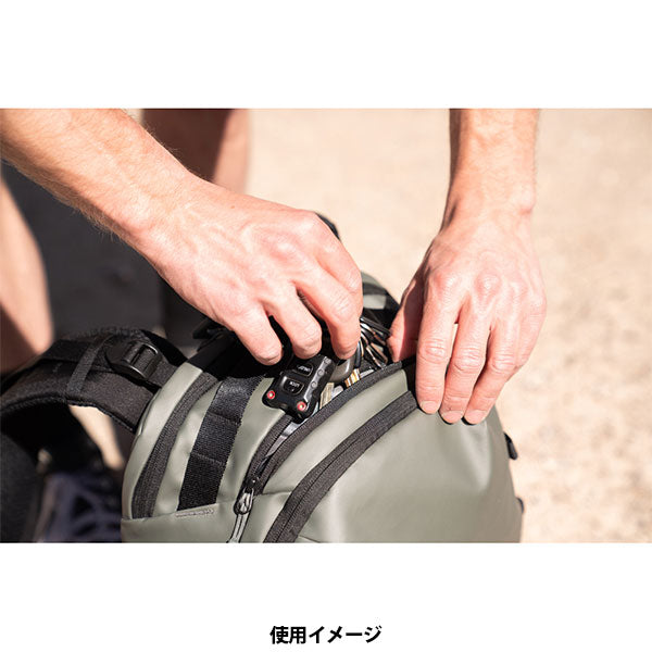 ワンダード STP18-WG-1 ストラタスフォト 18L バックパック ワサッチグリーン