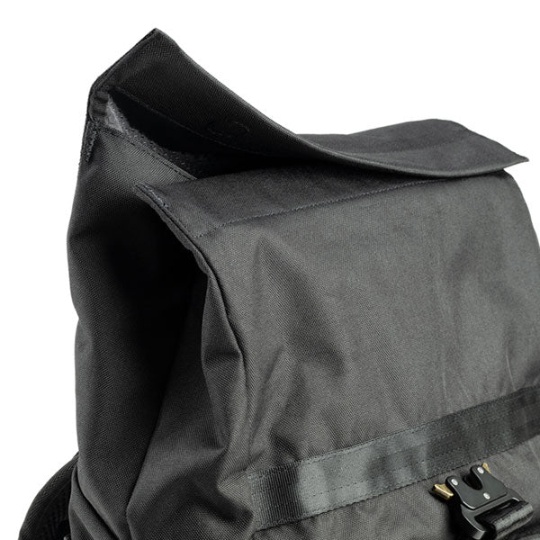 シンクタンクフォト フォーカスポイント バックパック 22L アスファルトブラック
