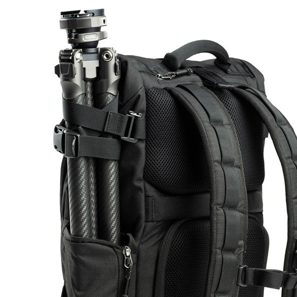 シンクタンクフォト フォーカスポイント バックパック 22L アスファルトブラック