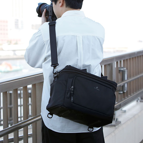 《5月29日発売予定》 ハクバ SGWSB-SB12BK GW-STANDARD ブロス ショルダーバッグ12 ブラック 【予約】