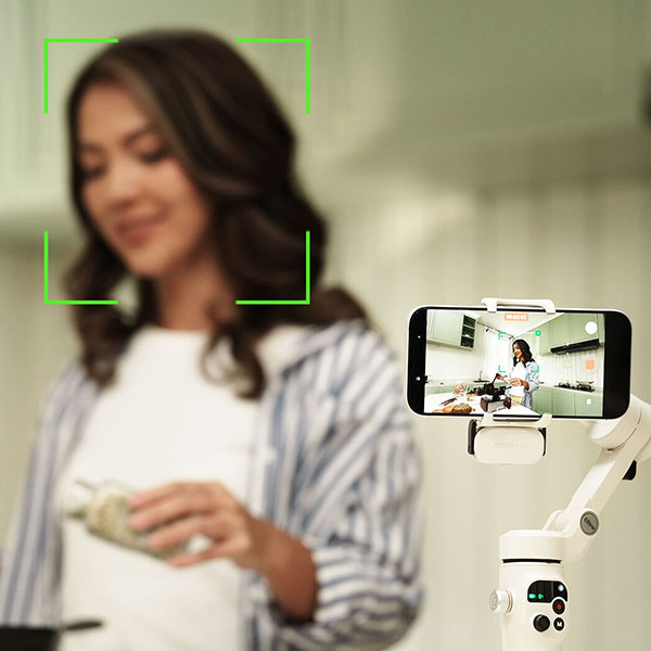 ジーウン SMOOTH-Q5 Ultra ZHIYUN スマホ用ジンバル